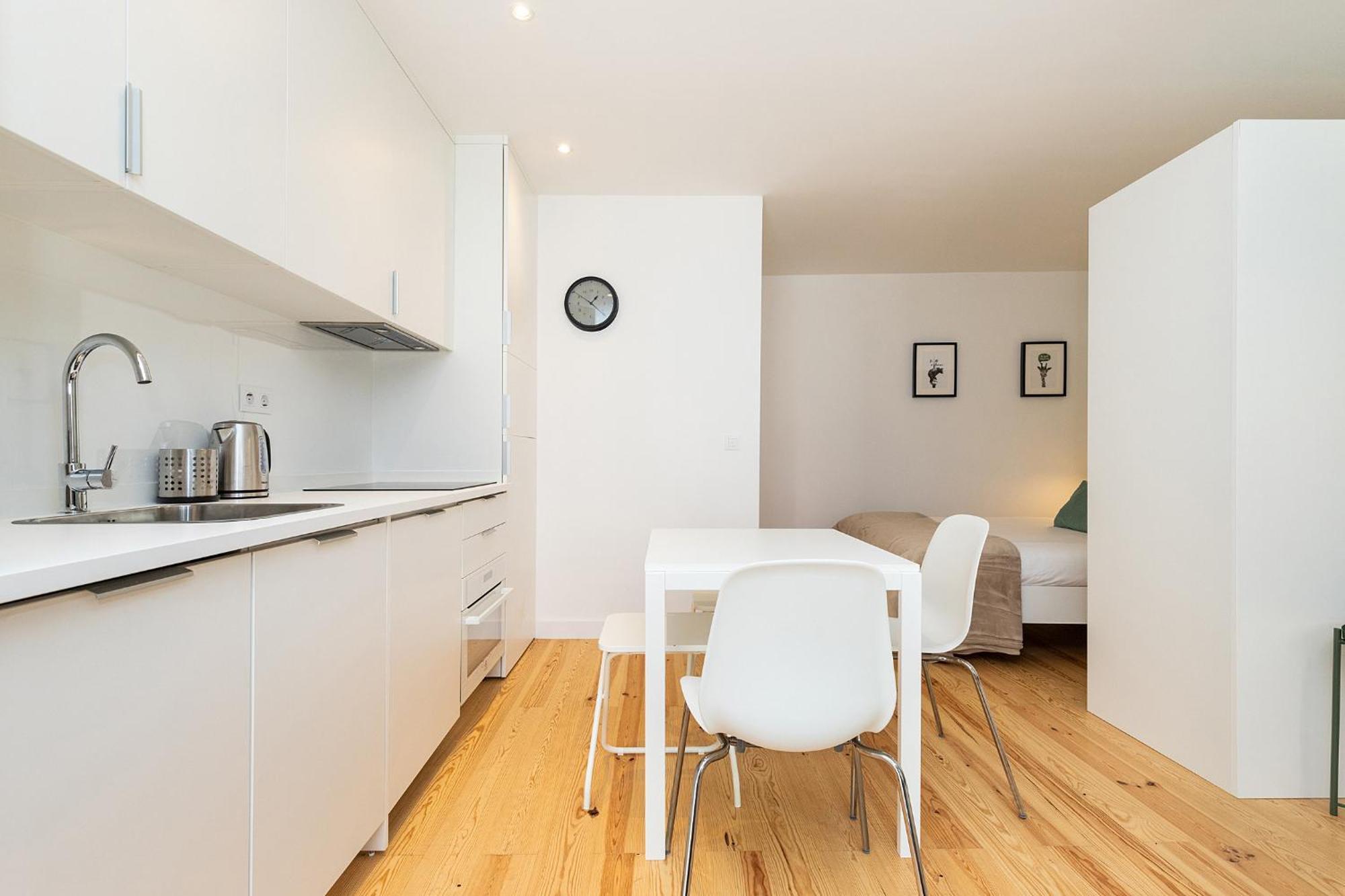 Design And Bright Studios Near Pasteis De Belem Лиссабон Экстерьер фото