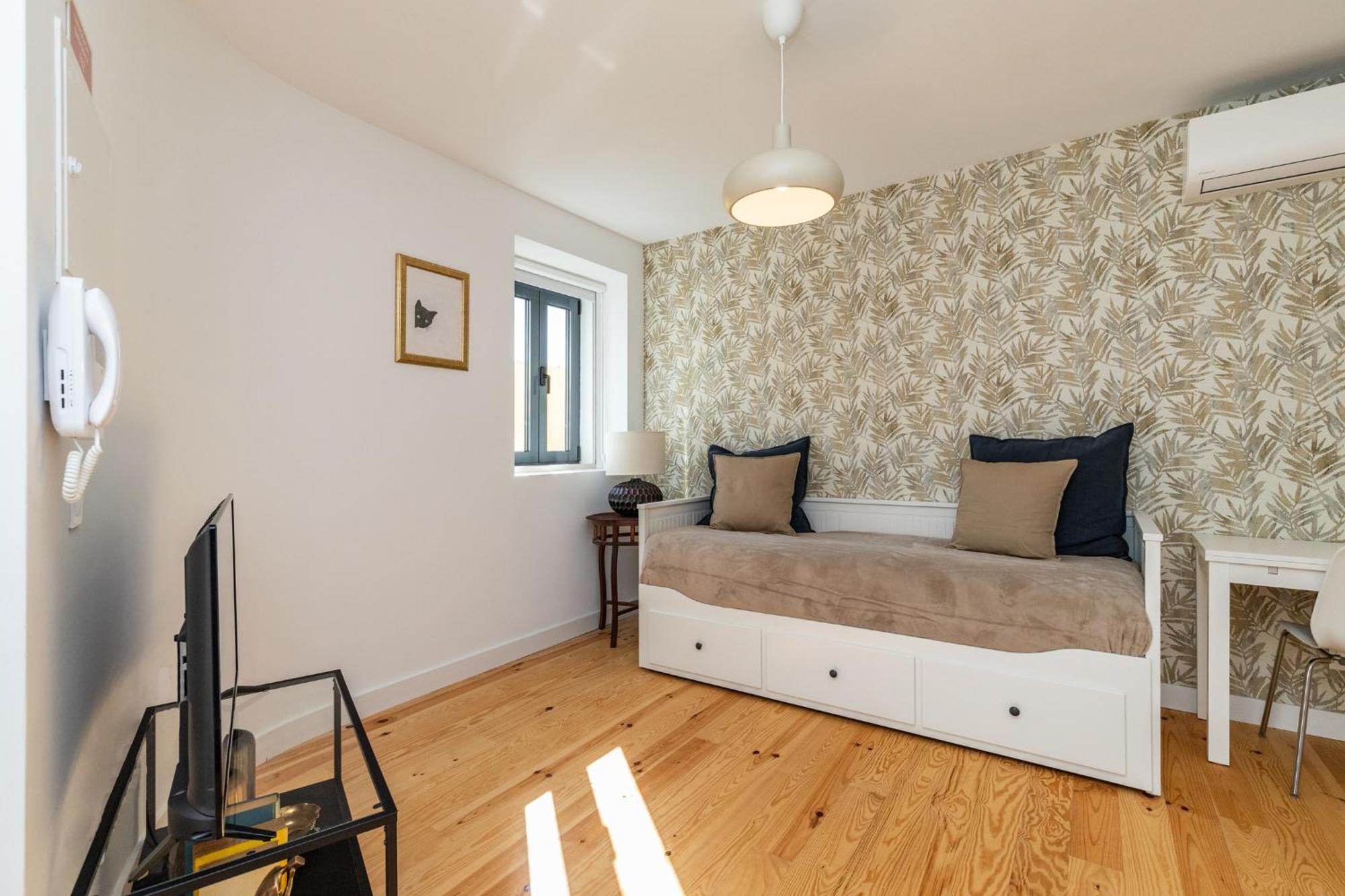 Design And Bright Studios Near Pasteis De Belem Лиссабон Экстерьер фото